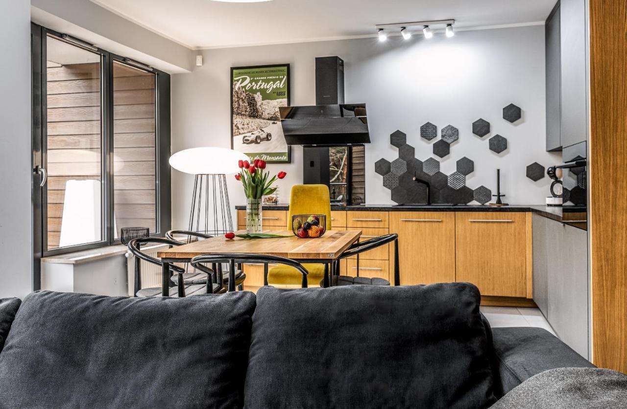 2homerent Bosque I Escada