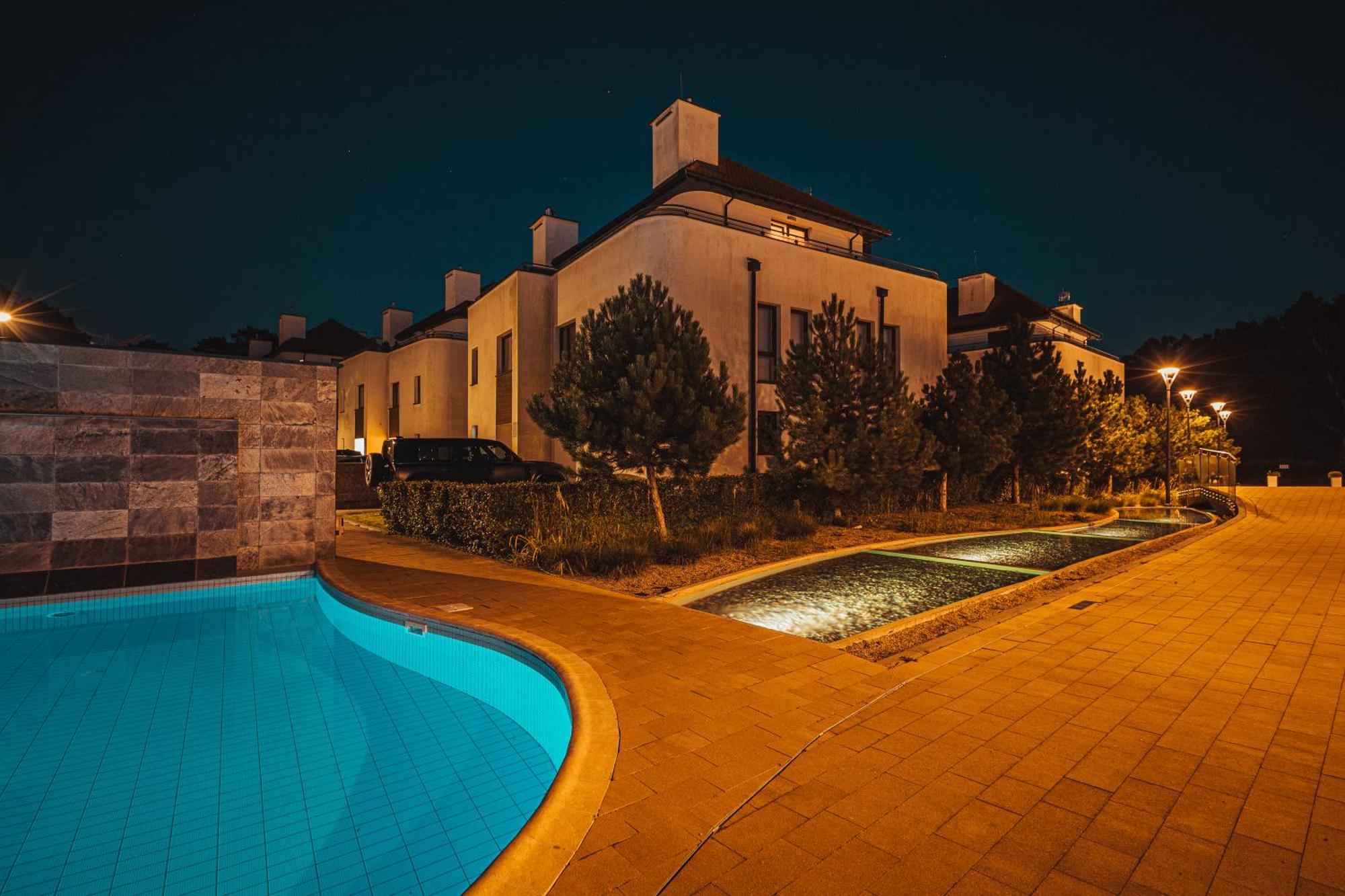 2homerent Bosque I Escada *